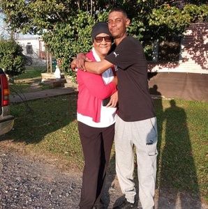 Meet your Posher, Manuel